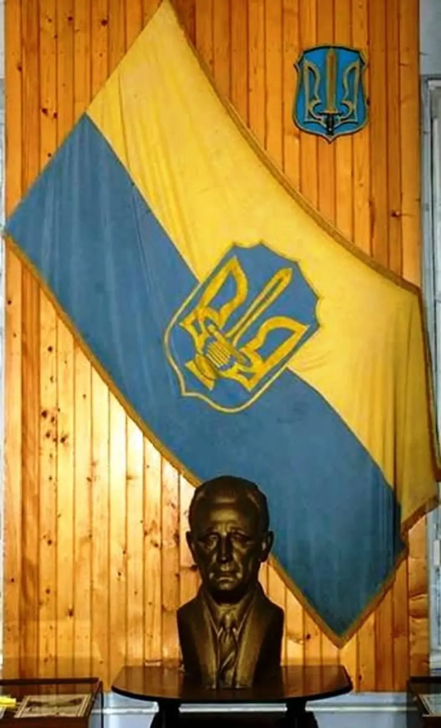 Геральдика не бреше. Наш прапор жовто-блакитний