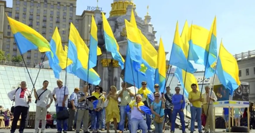 Історичний жовто-блакитний прапор Українського народу